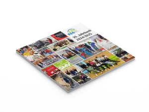 Titel des 35. Jahrbuchs mit vielen Fotos der Schüler und Lehrer bei schulischen Projekten